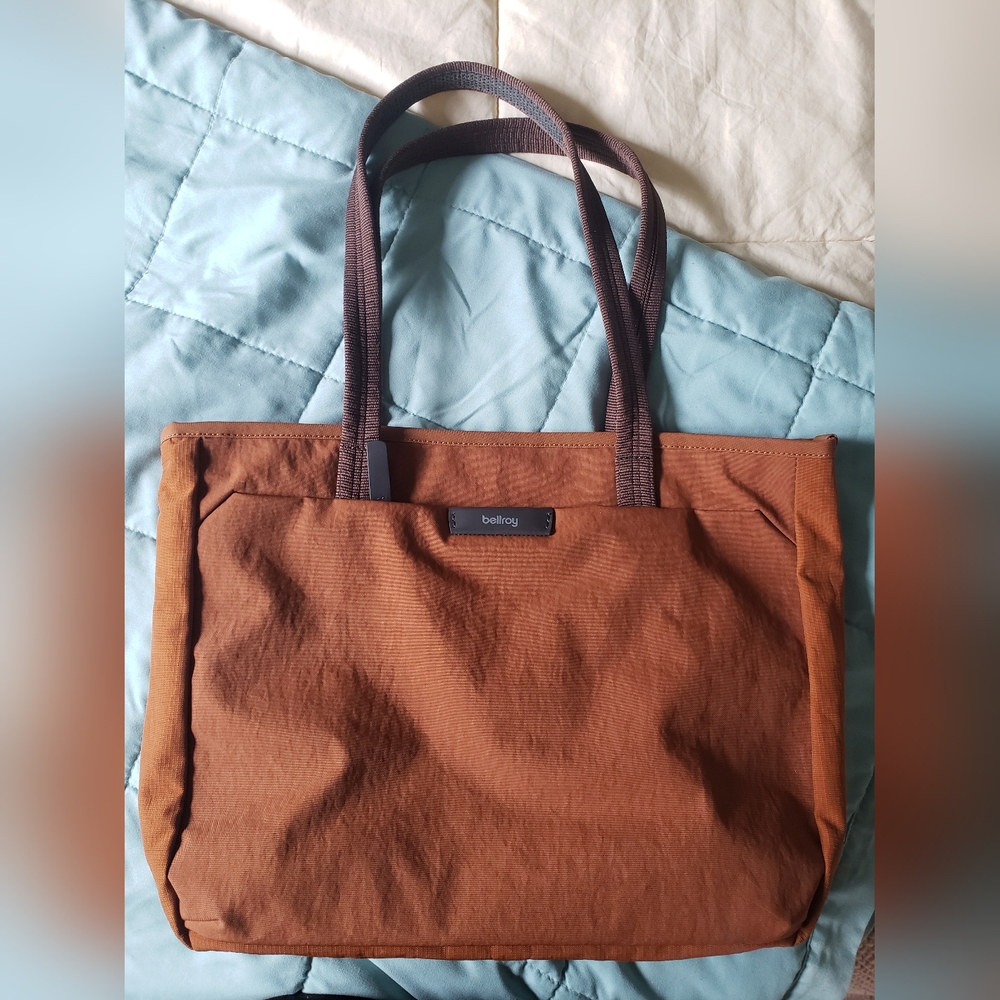Bellroy Tokyo Tote Compact – (Laptop Bag, Tote Bag, 12L) - Bronze